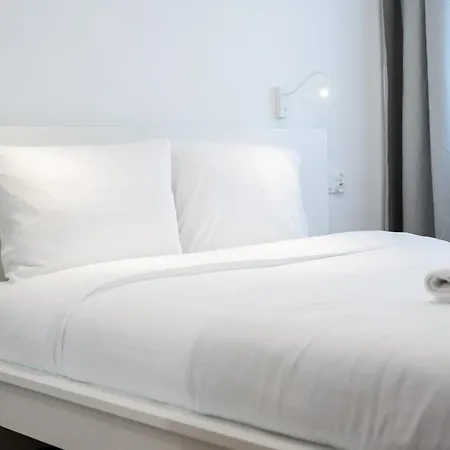 Posnania Chic With Garden By Bookinghost Апартаменты *