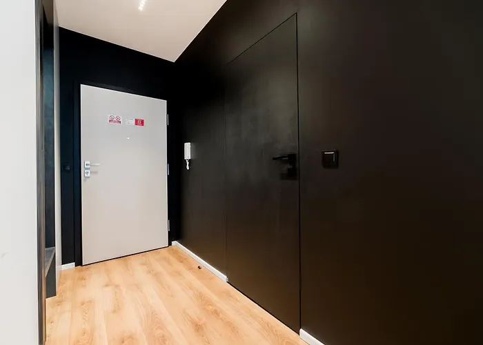 Апартаменты Posnania Chic With Garden By Bookinghost Познань