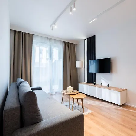 Apartment Posnania Chic With Garden By Bookinghost