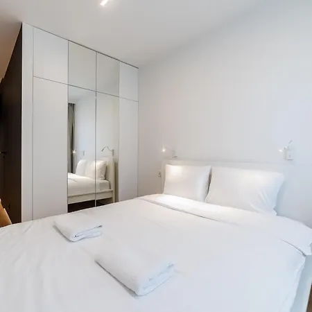 Apartamento Posnania Chic With Garden By Bookinghost