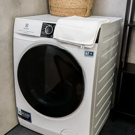 Daire Posnania Chic With Garden By Bookinghost *