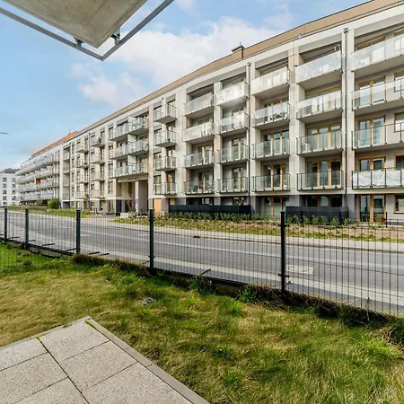 Apartamento Posnania Chic With Garden By Bookinghost Poznan