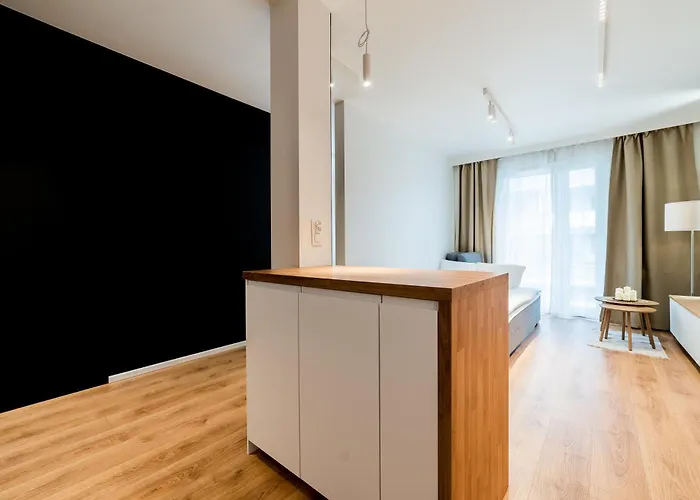 Posnania Chic With Garden By Bookinghost Poznan