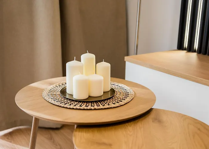 Posnania Chic With Garden By Bookinghost Daire *